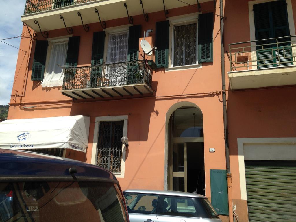Casa Vacanza "Marina San Giuseppe" Apartment Ventimiglia Exterior foto