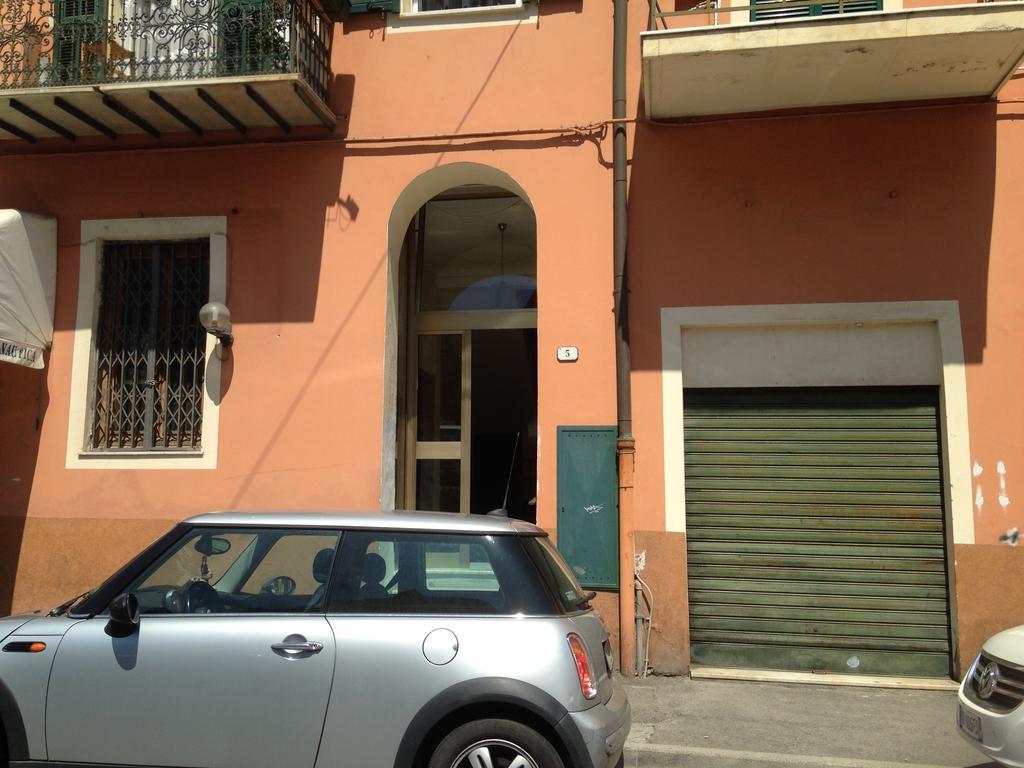 Casa Vacanza "Marina San Giuseppe" Apartment Ventimiglia Exterior foto
