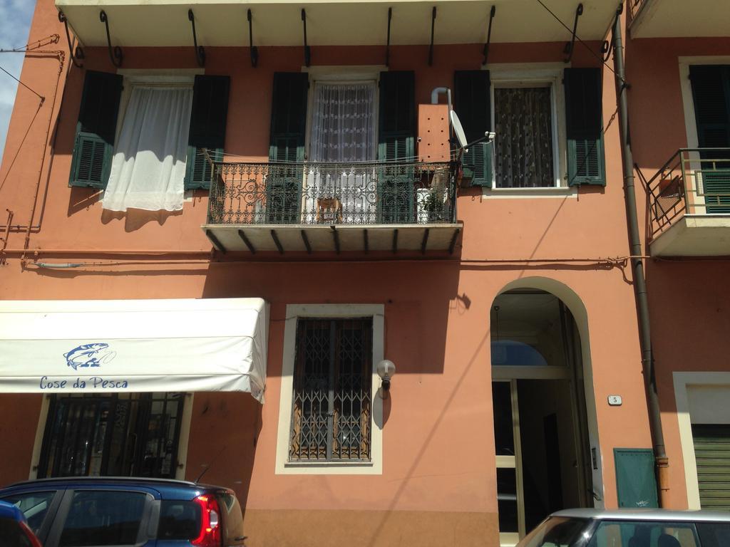 Casa Vacanza "Marina San Giuseppe" Apartment Ventimiglia Exterior foto
